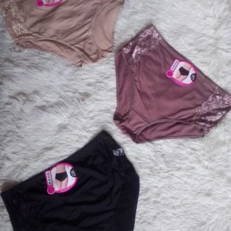 SU1630 Calzón con encaje a un costado